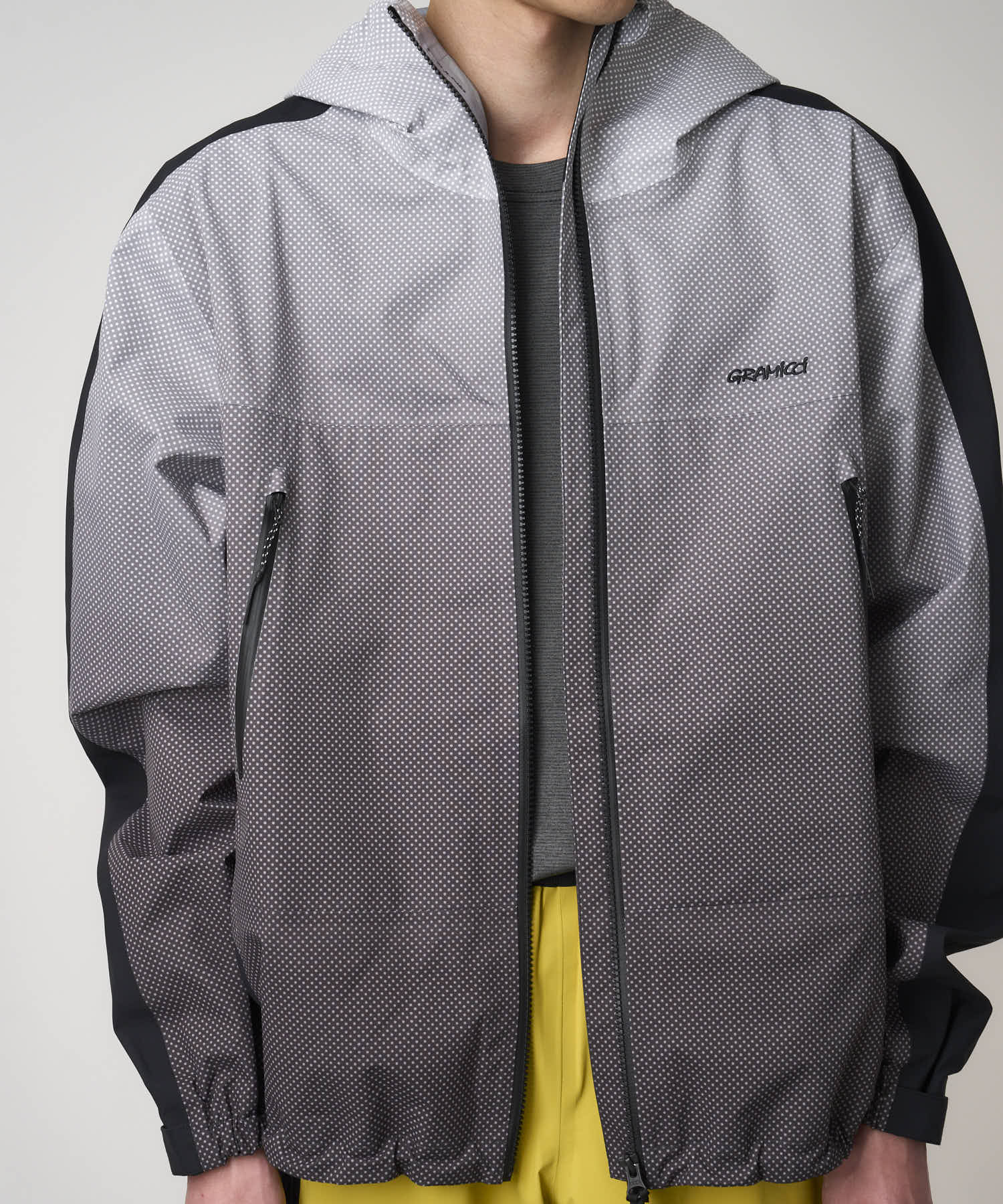 Gramicci 3L Guide Jacket (Dot Gradient) - Image 7