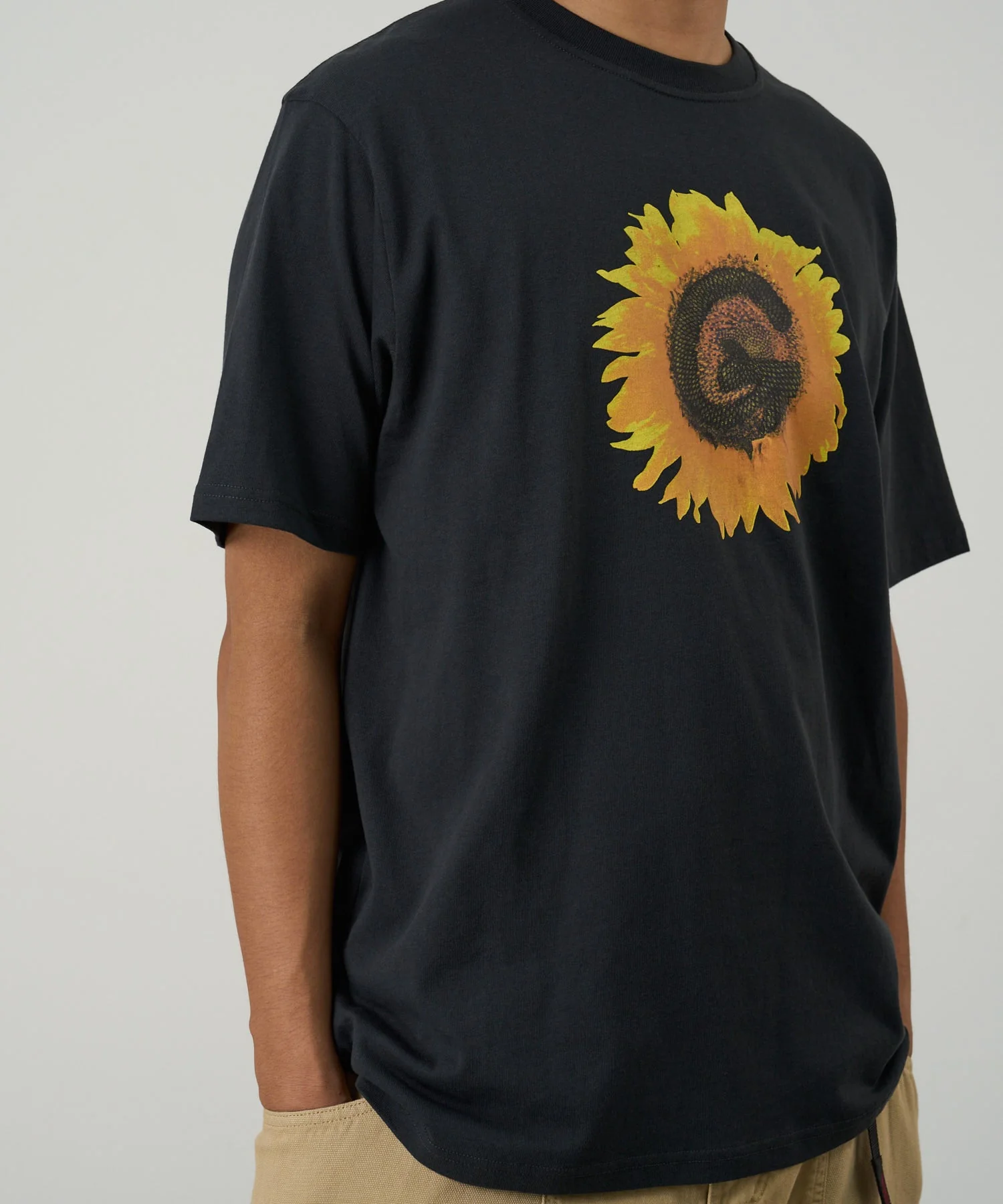 Gramicci G-Flower Tee (Vintage Black) - Image 3