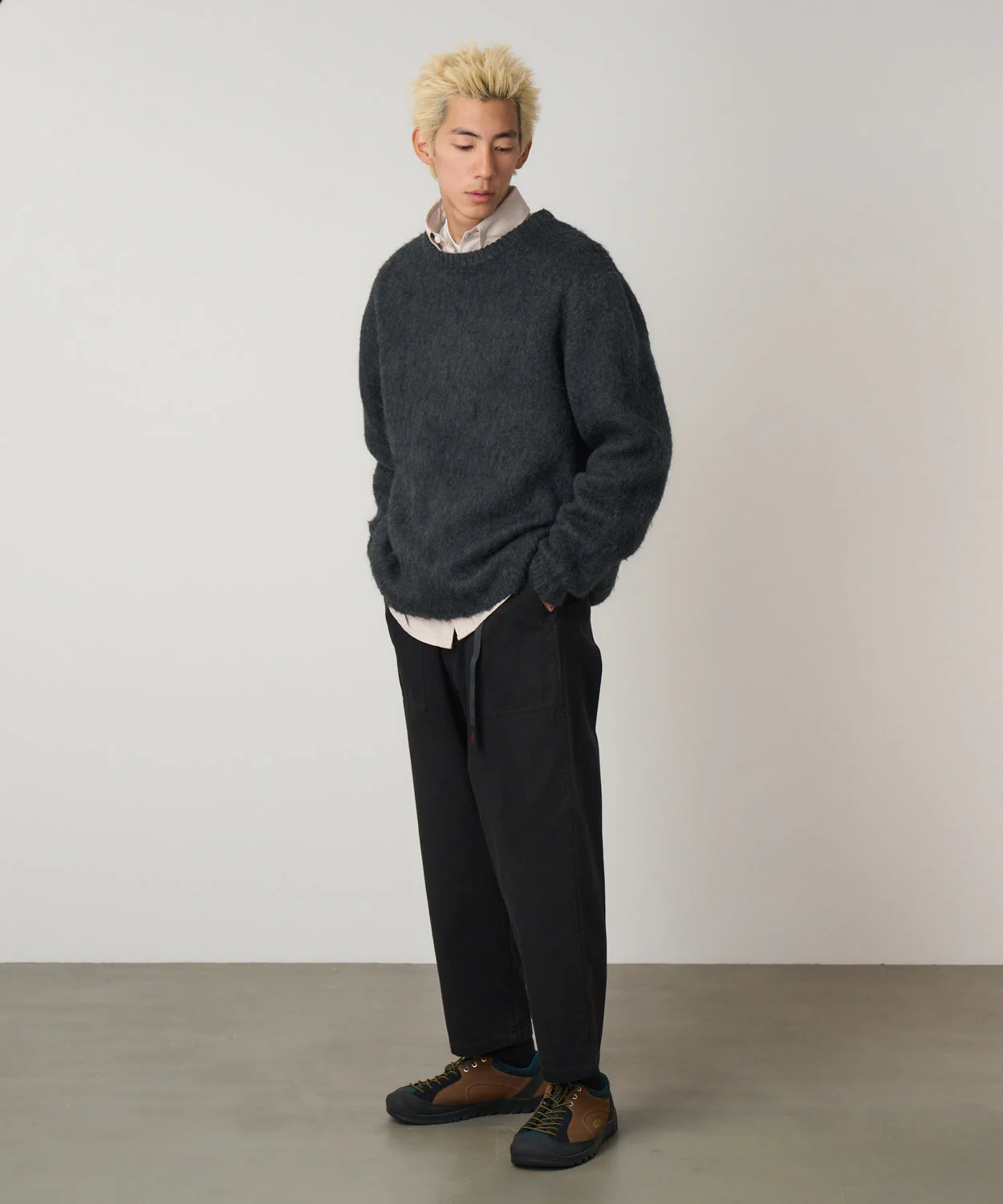Gramicci Loose Tapered Pants (Black) - Image 3