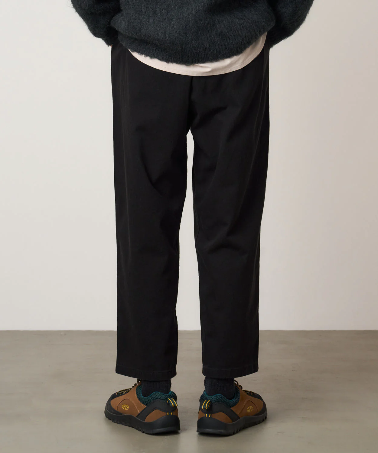 Gramicci Loose Tapered Pants (Black) - Image 6