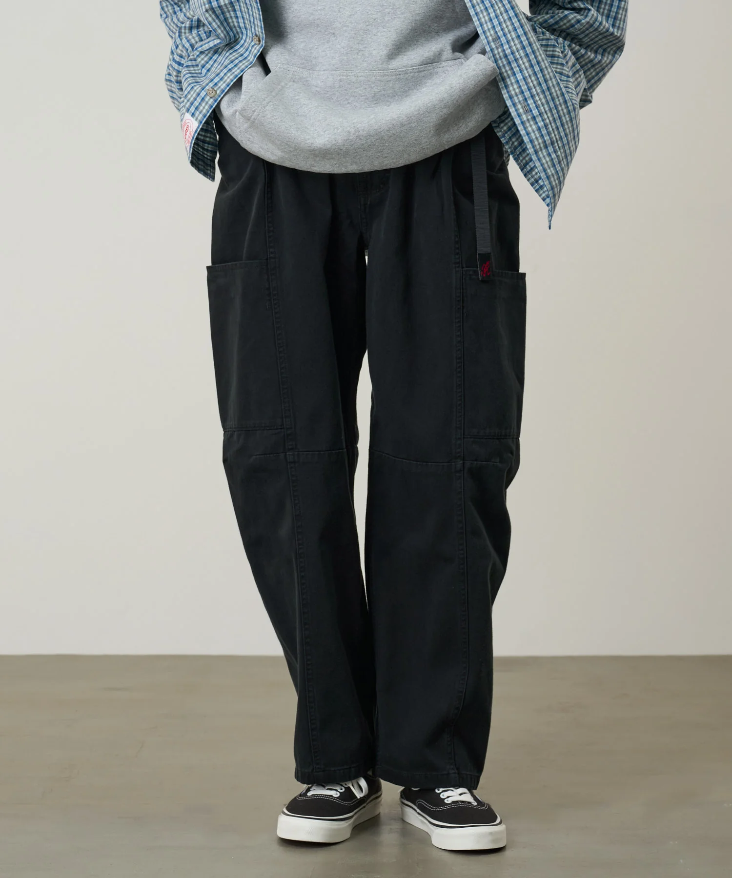 Gramicci Women's Voyager Pants (Black) - Image 3